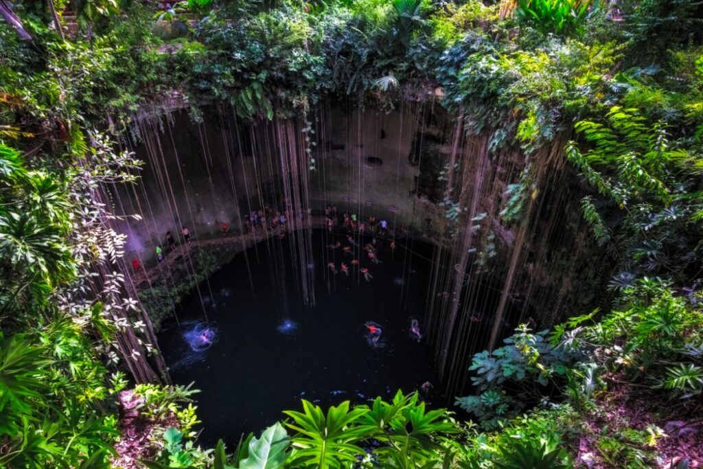 Die Cenotes