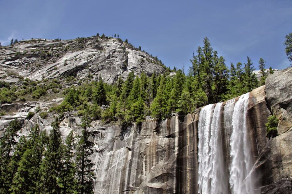 Cascate gigantesche e laghi da sogno
